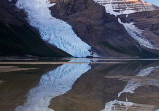 Berg Lake Sunrise Reflection 1