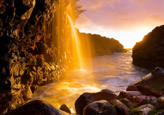 Queen's Bath Waterfall Sunset 7