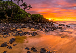Ulua Beach Dramatic Sunset 1